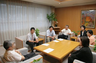 クリックで大きな写真を表示